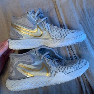 Nike KD basketball shoes